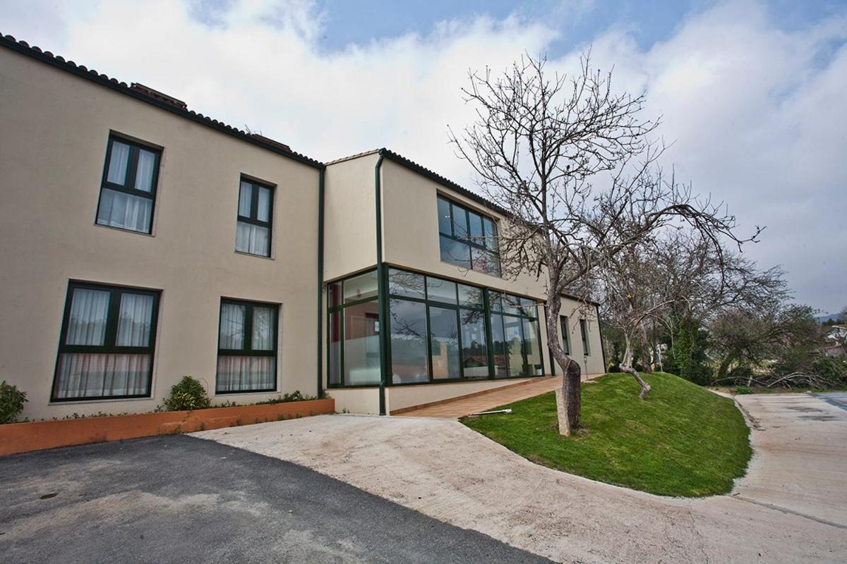 Hotel Amenal Exterior photo